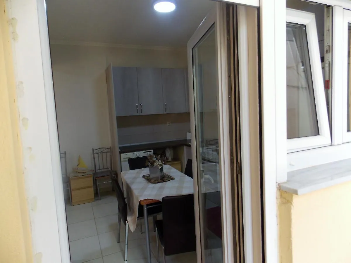 Vardaris Luxury Apartment Thessaloniki